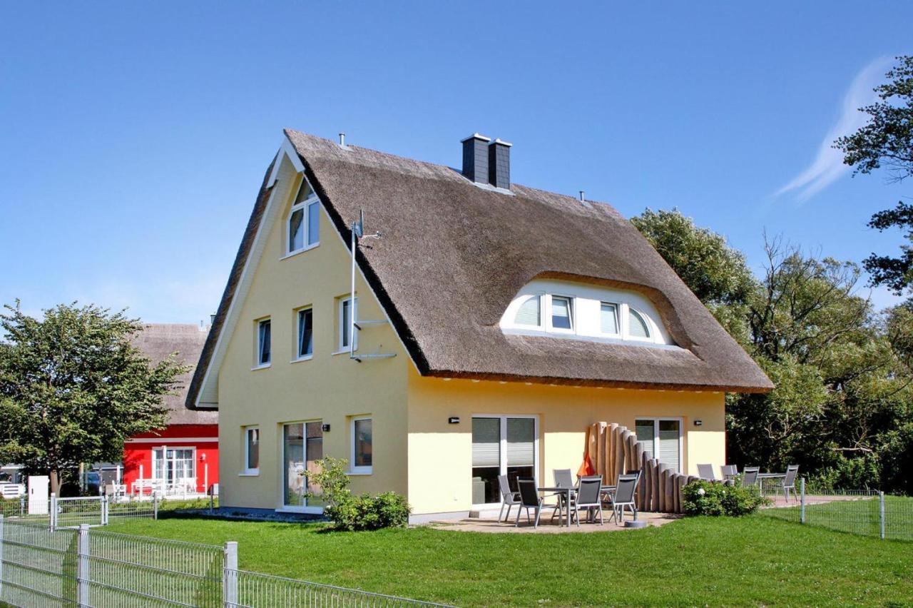 Reetdachhaus Lotte Mit Sauna Und Kaminofen Am Yachthafen In Vieregge Exterior photo